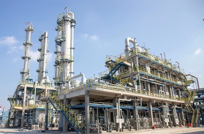 創(chuàng)新突破，自主自強(qiáng)——我國首個(gè)丁二烯法己二腈工業(yè)化項(xiàng)目投產(chǎn)引領(lǐng)產(chǎn)業(yè)升級(jí)